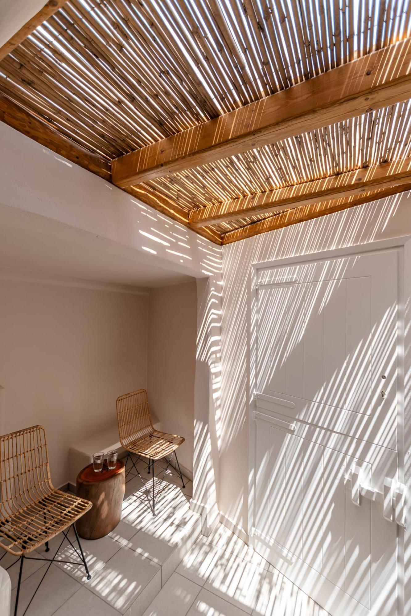 Aparthotel Almi Of Naxos Naxos City Esterno foto